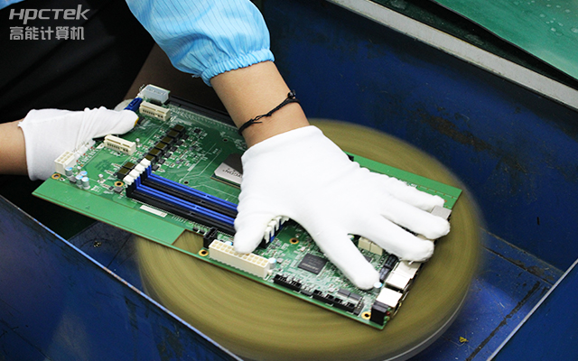 龍芯3A6000:開啟國產工控主板“芯”時代(圖1) 龍芯3A6000:開啟國產工控主板“芯”時代(圖1)