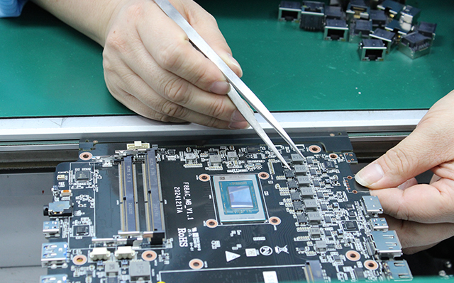 【工控科普】一片主板可以有多少路CPU？