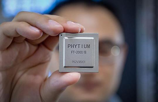 用國產CPU，讓國產主板提升性能，助力當今科技行業的高效發展！