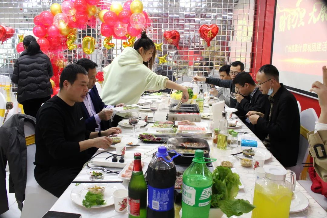 凝心聚力,蓄勢待發|高能計算機春日團建,讓我們“轟趴”起來!(圖6) 凝心聚力,蓄勢待發|高能計算機春日團建,讓我們“轟趴”起來!(圖6)